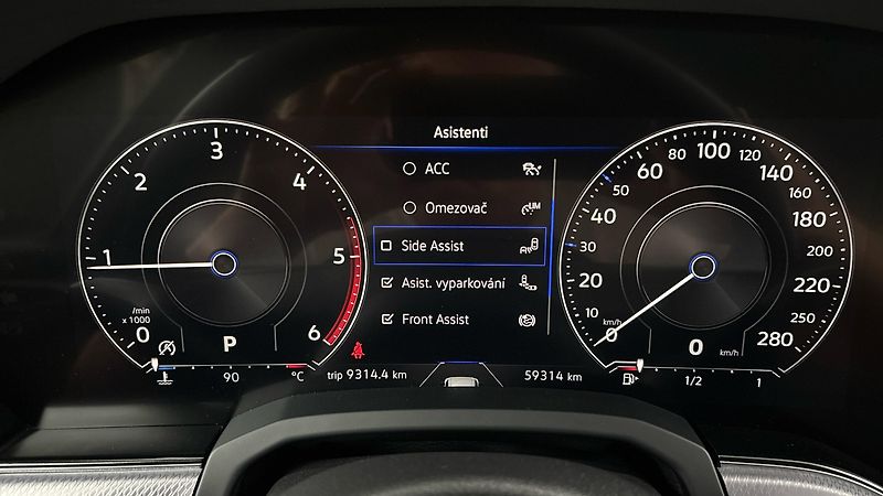 Volkswagen Touareg 3.0 TDI Tiptronic R-Line - fotka 28 z 33