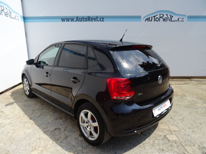 Volkswagen Polo (2011) 1.4i,63kW,s.kniha,klima,ALU - fotka 3 z 23