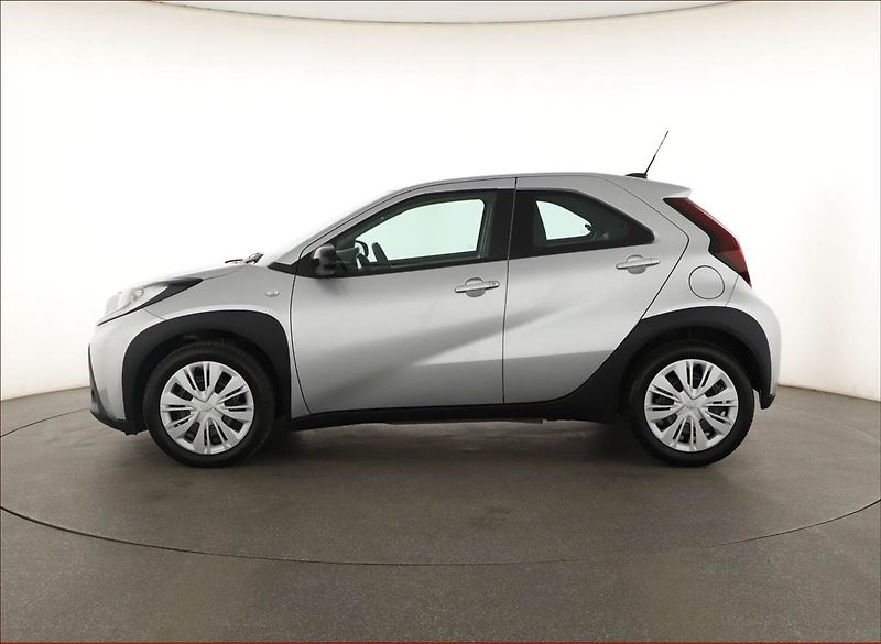 Toyota Aygo (2023) 1.0, Automat, ČR,1.maj - fotka 3 z 14