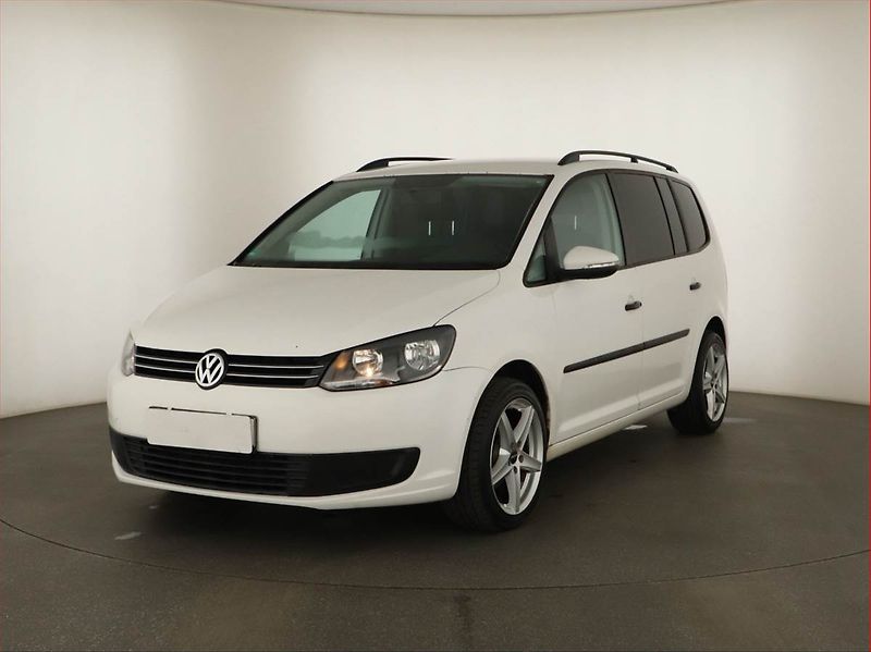 Volkswagen Touran (2012) 1.6 TDI, 7 míst, Park. senzory - fotka 2 z 13