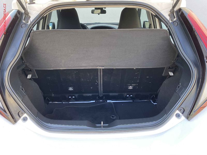 Toyota Aygo (2023) 1.0i, Kamera, AC - fotka 7 z 18