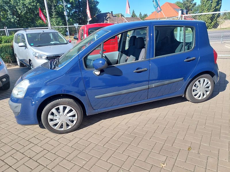 Renault Modus (2009) 1.2i-16v - fotka 5 z 25