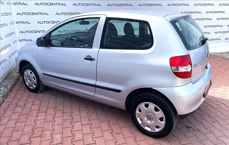 Volkswagen Fox 1,4 Basis75  55kw servis - fotka 6 z 20