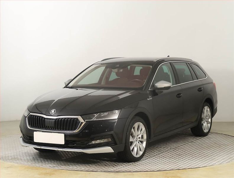 Škoda Octavia (2022) Scout 2.0 TDI - fotka 2 z 25