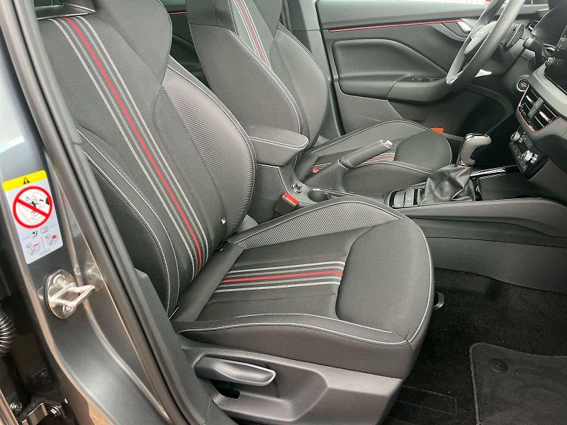 Škoda Kamiq (2026) 1.0 TSI 85 KW DSG Monte Carlo - fotka 12 z 27
