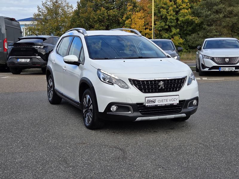 Peugeot 2008 (2017) 1.2 PT 110 ALLURE MAN5 - fotka 7 z 28