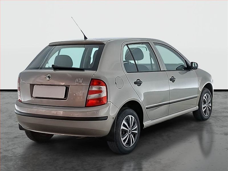 Škoda Fabia (2007) 1.2 12V, nová STK, udržované - fotka 5 z 13