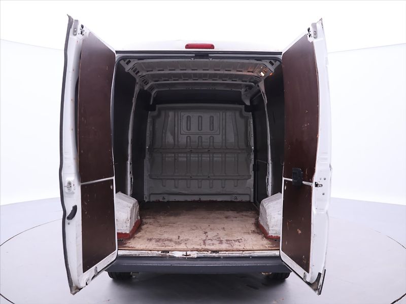 Citroën Jumper 2.0 HDI 96kW CZ Klima L2H2 DPH - fotka 9 z 34
