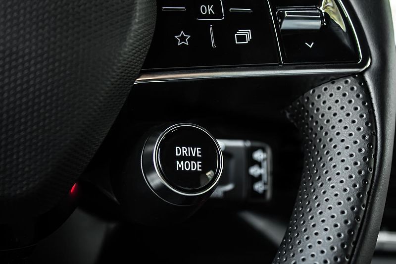 Nissan Micra (2026) 52kWh ADVANCE + COLD PACK - fotka 18 z 26