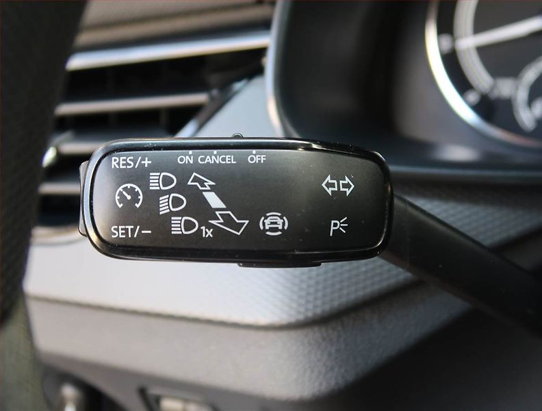 Škoda Kamiq (2023) Ambition 1.0 TSI, Serv.kniha - fotka 16 z 16
