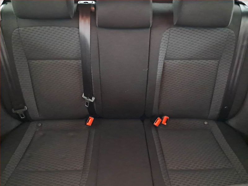 Škoda Fabia (2012) 1.2 12V, po STK, dobrý stav - fotka 10 z 14