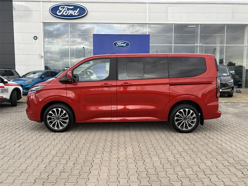 Ford Tourneo Custom (2026) Titanium X L1, Tourneo, 2.5 Du - fotka 2 z 19
