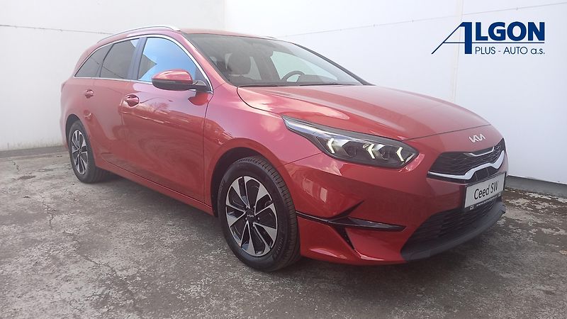 Kia Ceed SW (2025) 1,5 T-GDi TOP 7DCT - fotka 2 z 14