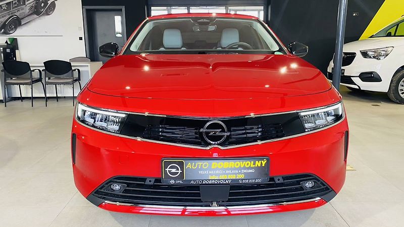 Opel Astra Elegance HB 1.6 PHEV 132kW/180 - fotka 2 z 31