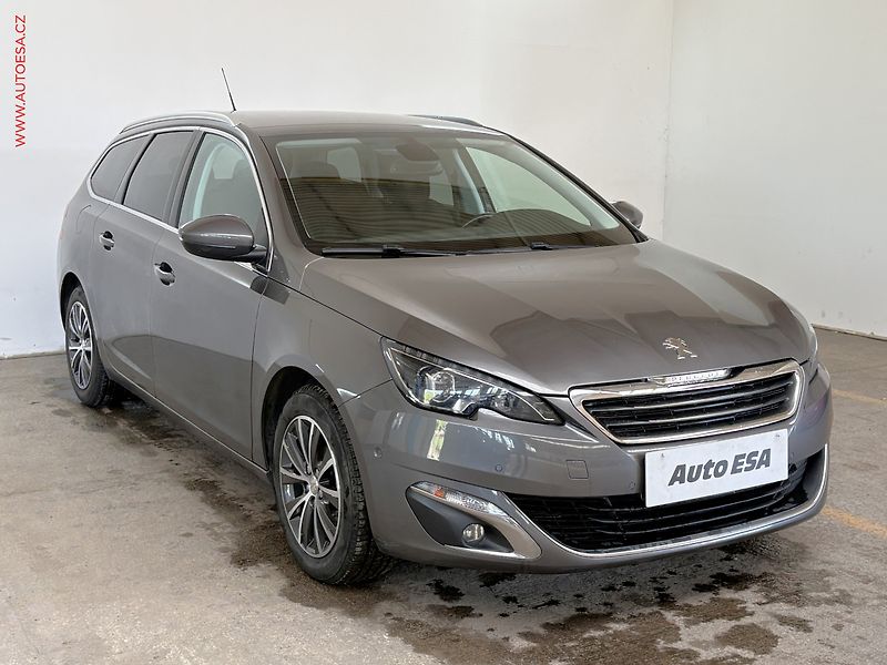 Peugeot 308 (2016) 2.0 HDi SW, 1.maj,ČR, Allure - fotka 1 z 17