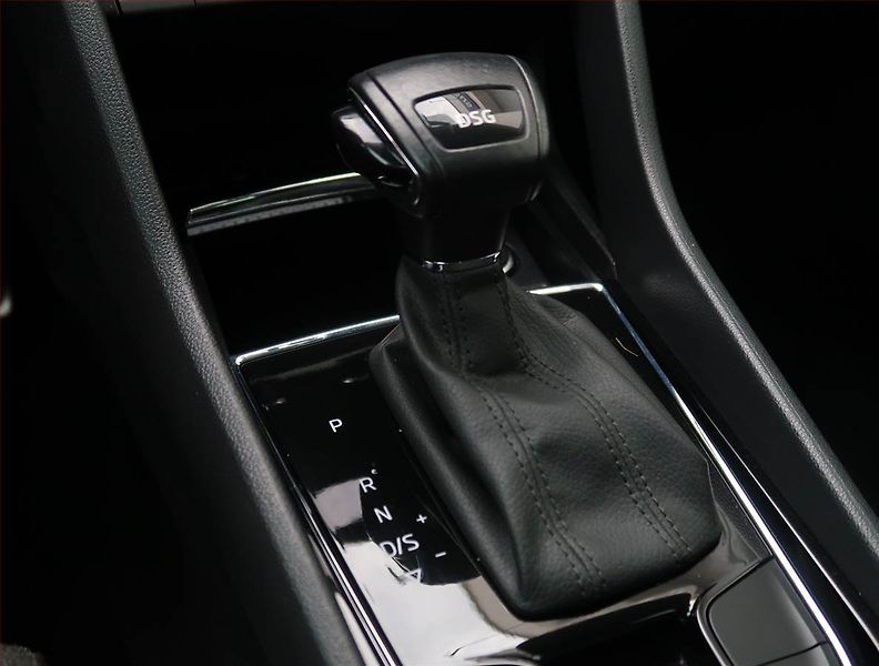 Škoda Karoq (2021) Style 1.5 TSI - fotka 13 z 29