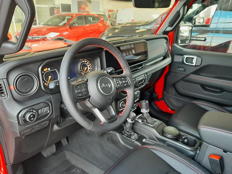 Jeep Wrangler (2024) Unlimited 2,0T  Rubicon ČR - fotka 34 z 44