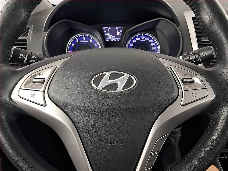 Hyundai ix20 (2013) 1.4 CVVT, ČR,1.maj - fotka 17 z 17