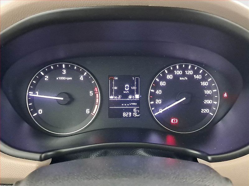 Hyundai i20 (2015) 1.1 CRDi, ČR,1.maj, Serv.kniha - fotka 11 z 15