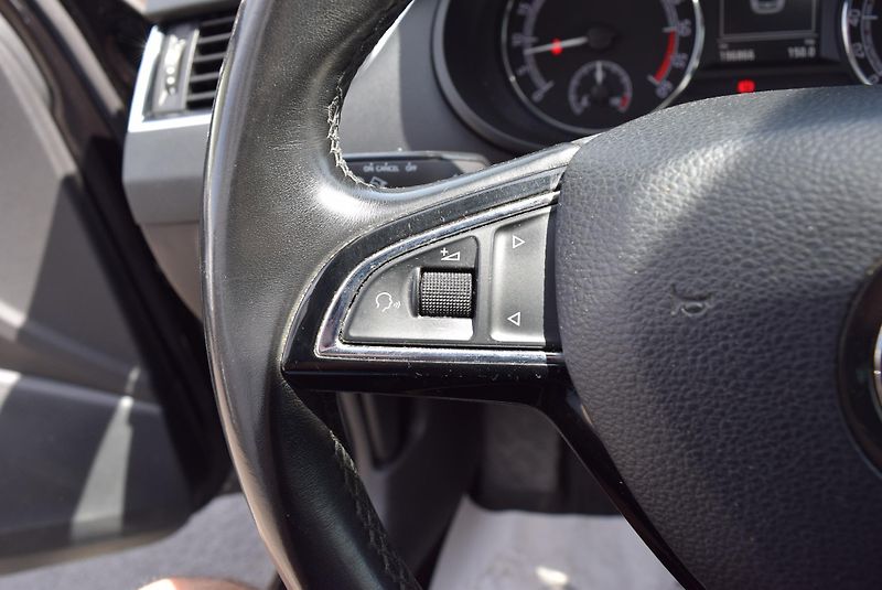 Škoda Octavia (2018) 1.6TDI 85kw DSG AMBITION APP  - fotka 30 z 42