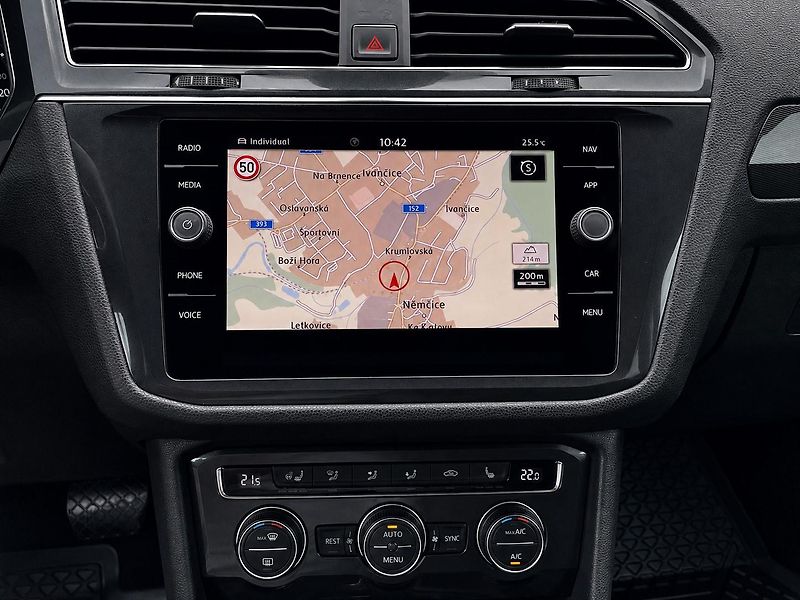 Volkswagen Tiguan Allspace (2017) 2.0 TDI 140kW DSG 4x4 HIGHLINE - fotka 18 z 46