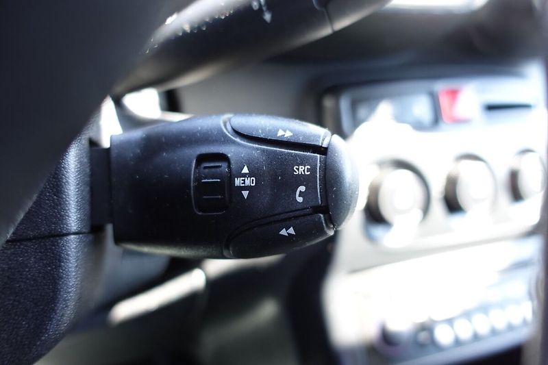 Citroën C3 Picasso 1,4VTi 70kW M/T Exclusive - fotka 23 z 26