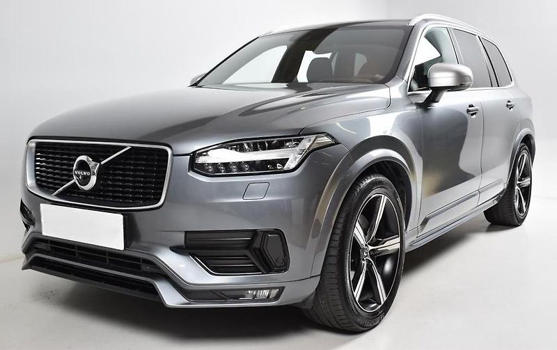 Volvo XC90 (2019) Volvo XC90 R-Design AWD | B&W  - fotografie inzerátu