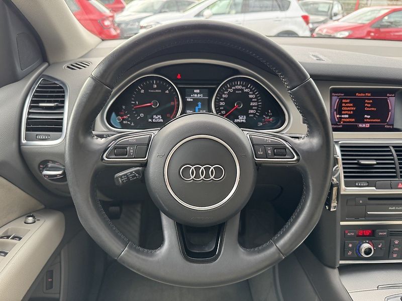 Audi Q7 (2012) 3.0TDi S-Line Vzduch Panorama - fotka 7 z 50