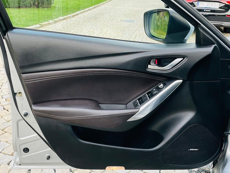 Mazda 6 2.5i AUT KAMERA SERVISKA TAŽNÉ - fotka 35 z 61
