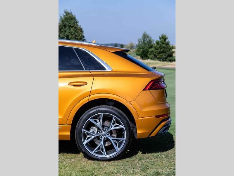 Auto jsme zkoušeli na silnicích v berounském okrese