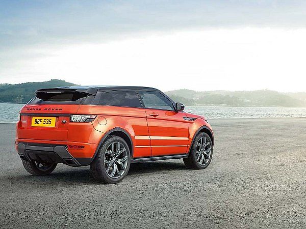 Range Rover Evoque ve verzi Autobiography Dynamic.