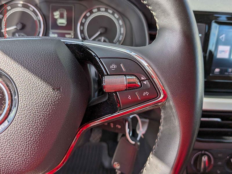Škoda Kamiq (2021) 1.5 TSi, 1.maj,ČR, Ambition - fotka 14 z 17