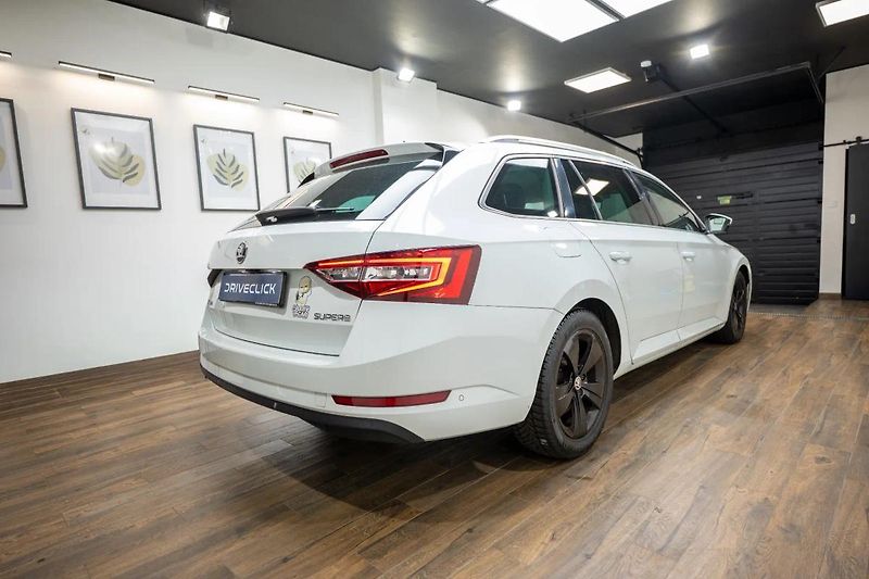 Škoda Superb 2.0 TDI 110 kW L&K - fotka 4 z 36