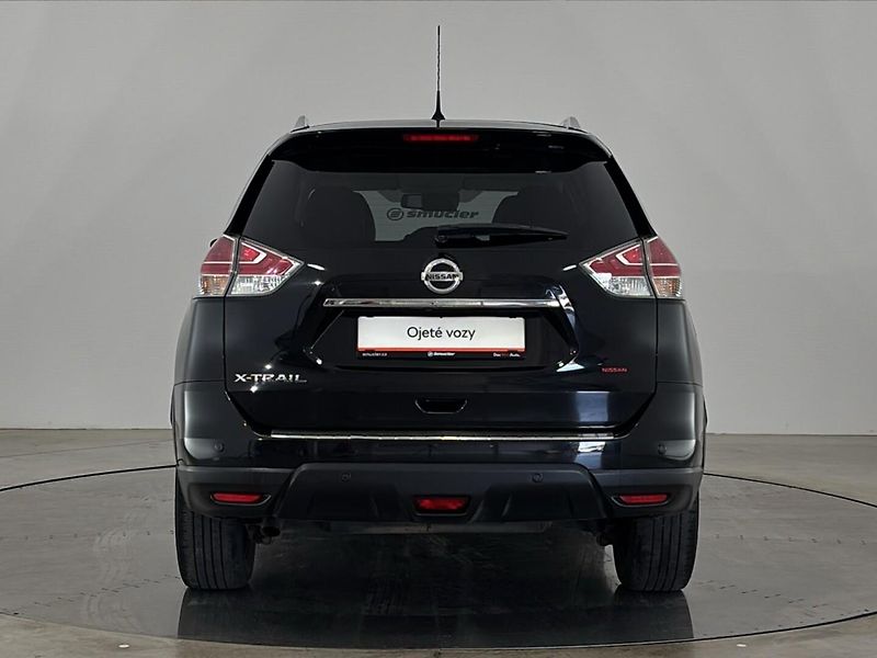 Nissan X-Trail Tekna - fotka 17 z 31