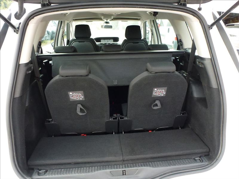 Citroën Grand C4 Picasso 1,2 PureTech 130HP Turbo 6MAN - fotka 21 z 51