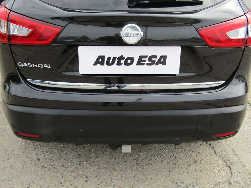 Nissan Qashqai (2014) 1.2 DiG-T, ČR, AT, navi - fotka 22 z 24