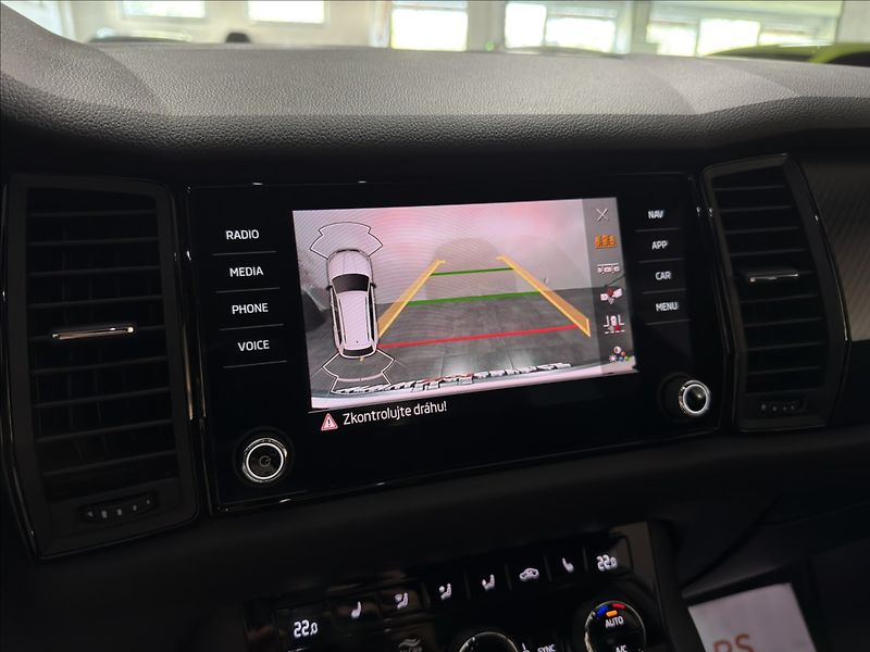 Škoda Kodiaq 2,0   TDI RS 176KW 4X4 WEBASTO - fotka 20 z 41
