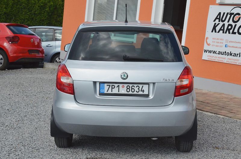 Škoda Fabia (2012) 1.2i ACTIVE / VYHŘ. SEDADLA - fotka 5 z 28