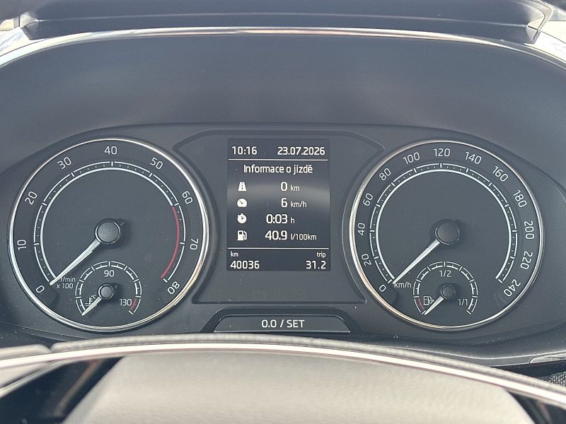 Škoda Fabia (2023) 1.0 TSI Style - fotka 11 z 27