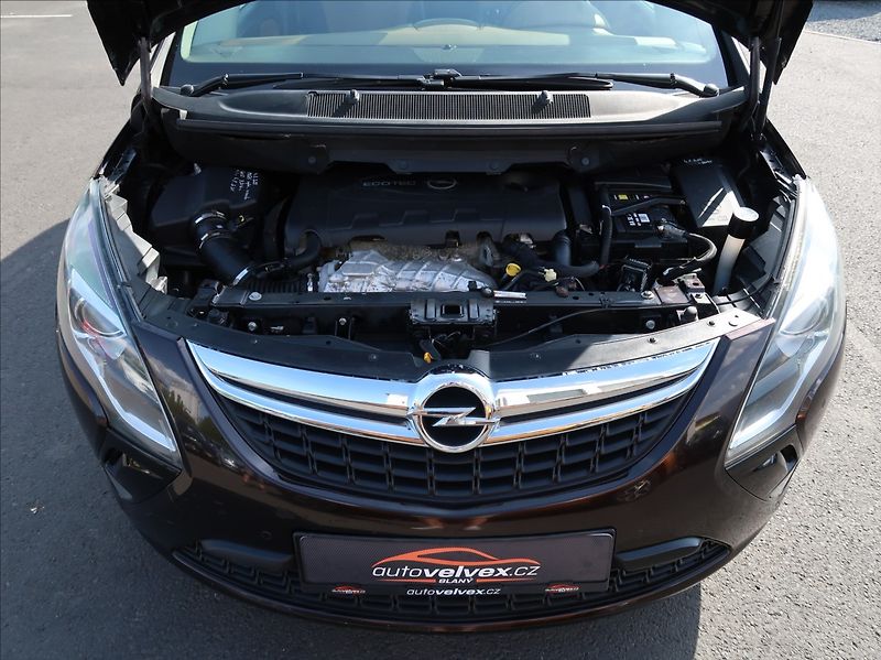 Opel Zafira 2,0 TDCi,96kW,NovéČR,tempomat - fotka 20 z 23