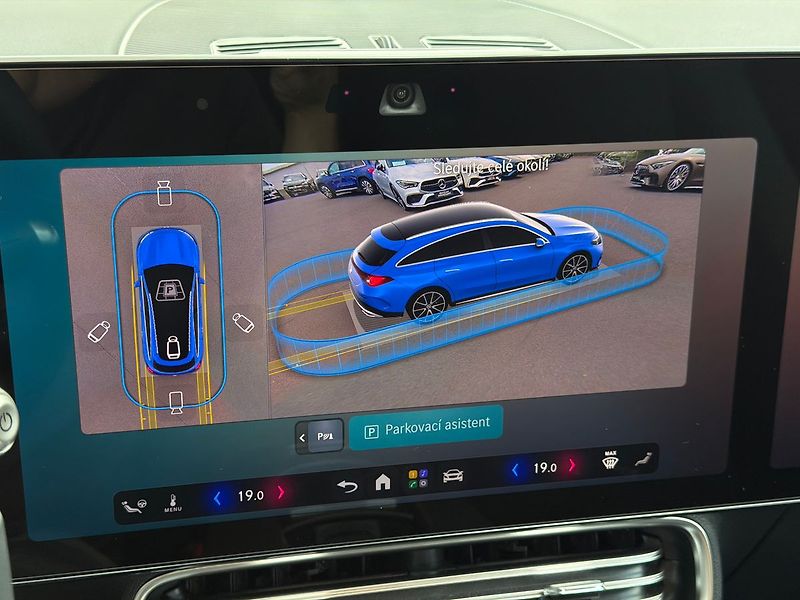 Mercedes-Benz CLA 200 Shooting Brake - fotka 32 z 39