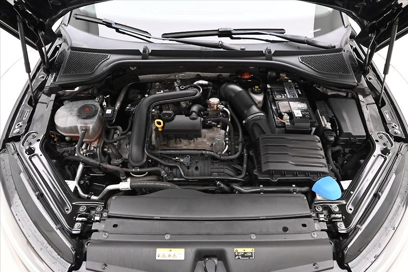 Škoda Octavia 1,0 TSI 81kW M-HEV DSG Záruka - fotka 9 z 30