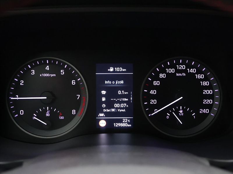 Hyundai Tucson 1,6 T-GDI 130kW 4x4 - fotka 18 z 34
