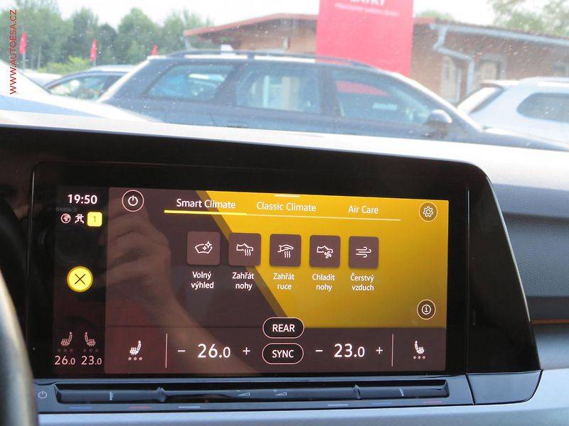 Volkswagen Golf (2020) 2.0 TDi, ČR, Life - fotka 21 z 44