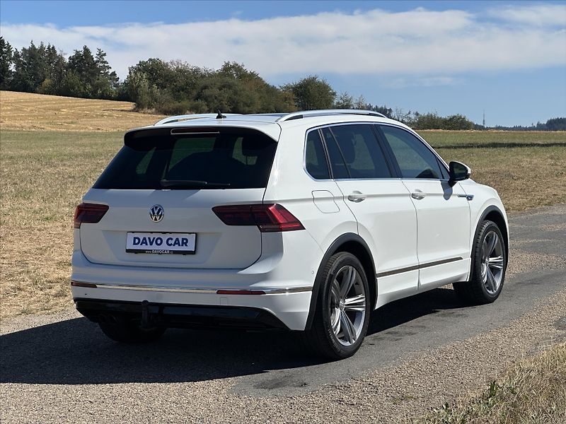 Volkswagen Tiguan 1,4 TSI DSG R-line matrix virt - fotka 7 z 30