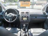 Volkswagen Touran (2014) 1.6TDI HG NAVI – 7 SEDADEL - náhled 13