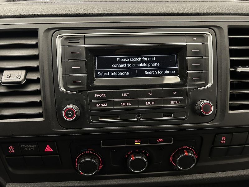 Volkswagen Transporter 2.0 TDI - fotka 9 z 21