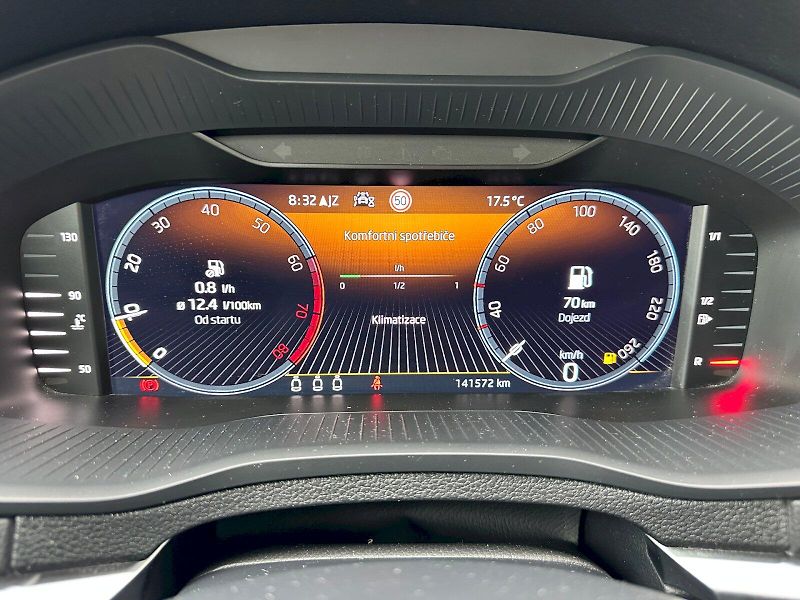 Škoda Karoq (2022) 1.0 TSI 81kW Style - fotka 12 z 23
