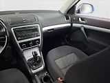 Škoda Octavia (2011) 1.6 TDI, Tempomat - náhled 8