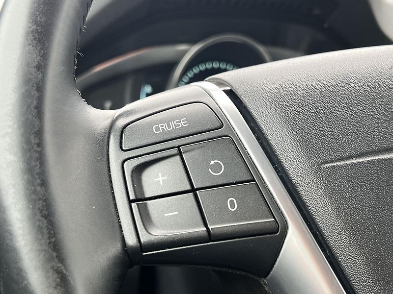 Volvo V70 2.0D D4 AUTOMAT KŮŽE KLIMA - fotka 11 z 41